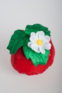 Шапочка Клубничка. МиниВини